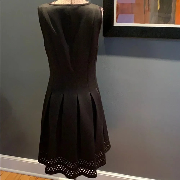 Catherine Malandrino black laser cut hem midi, 8 - Picture 6 of 7